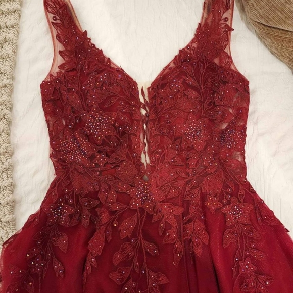 Mon Cheri Ellie Wilde Red Gown - Picture 3 of 6